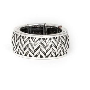 Chevron Ring